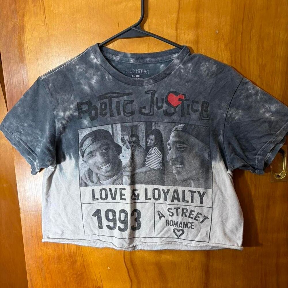 Poetic Justice Women's Grey and Black Crop-top Tupac